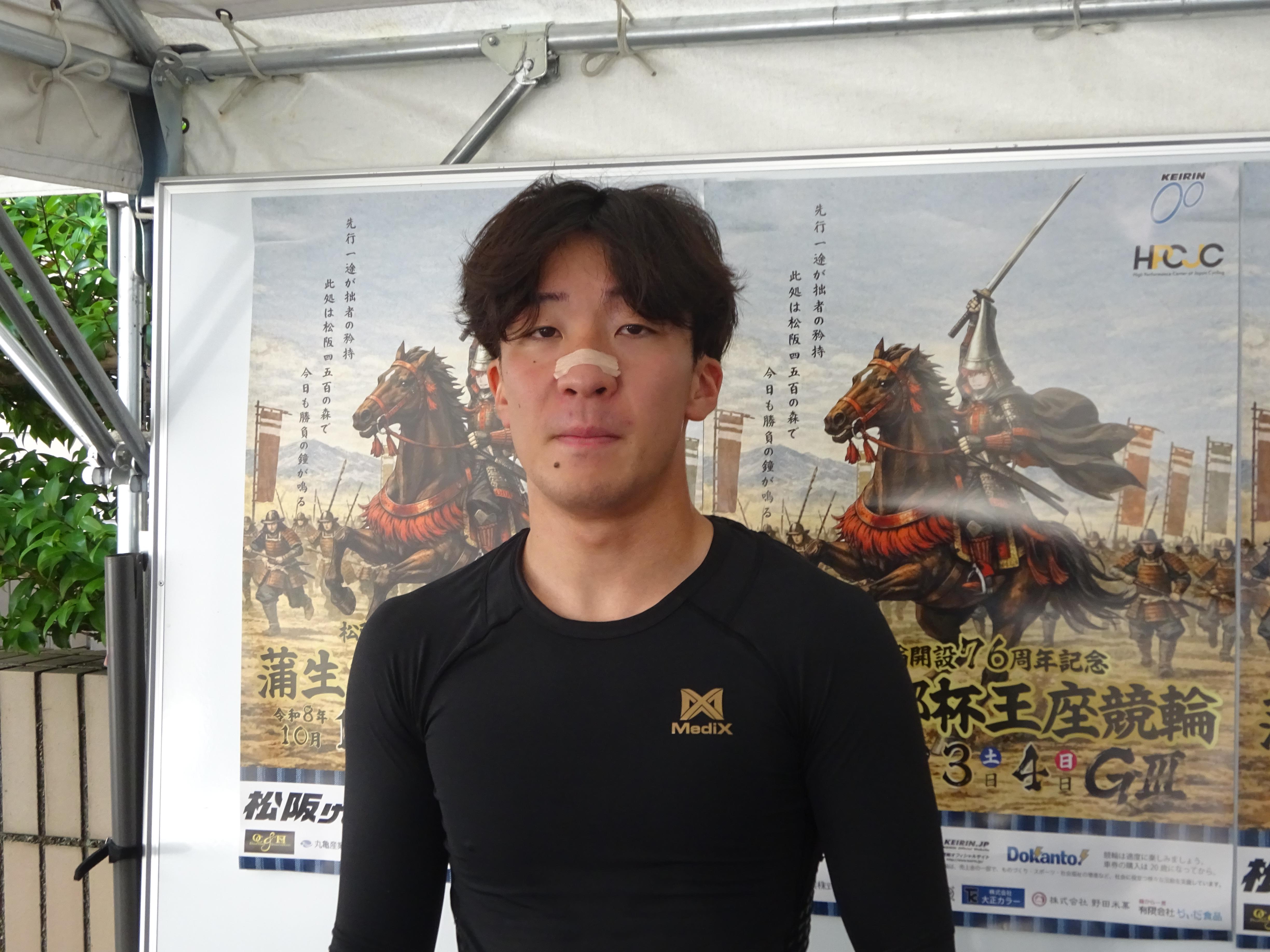 戦い終わって写真