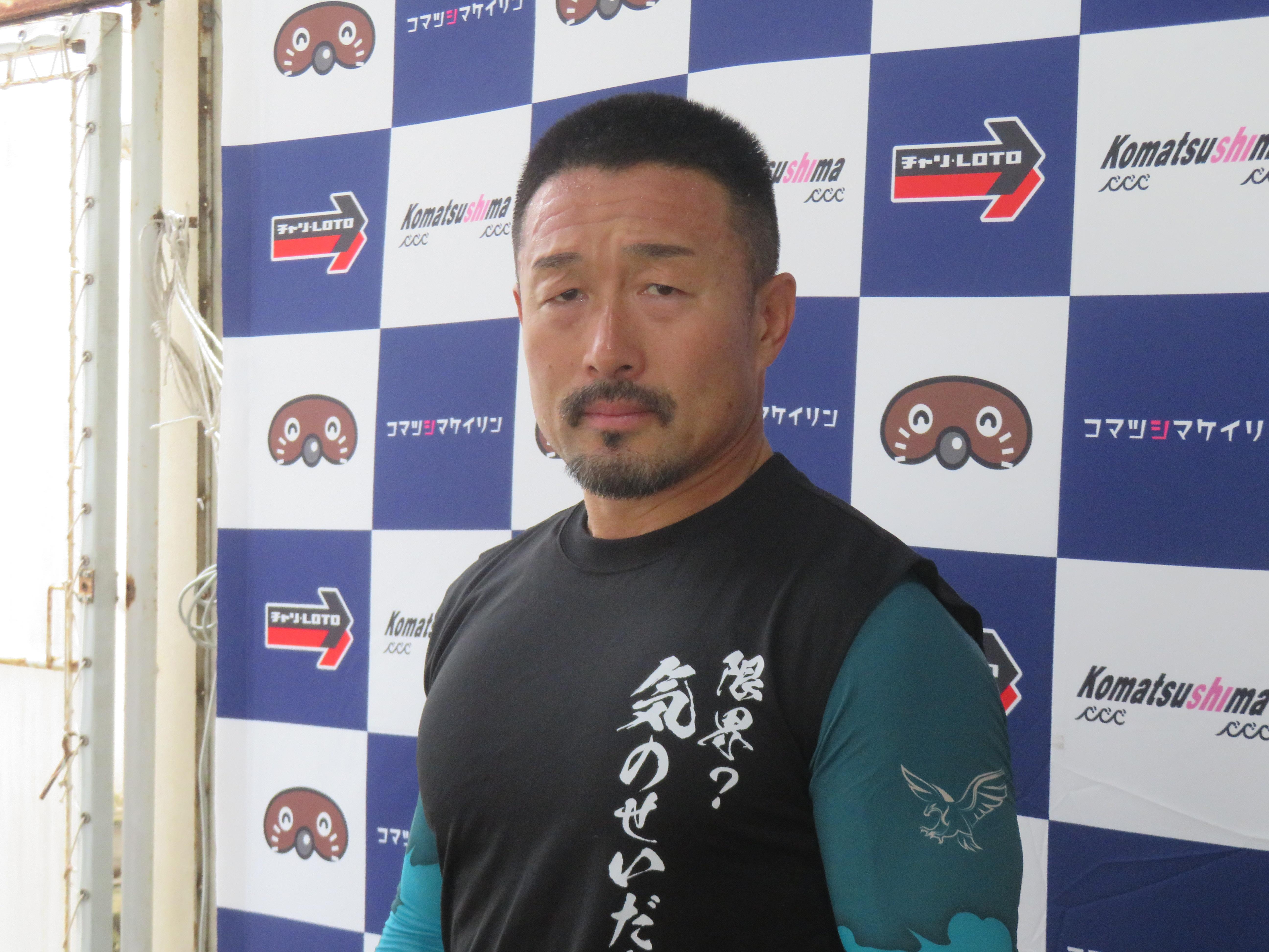戦い終わって写真