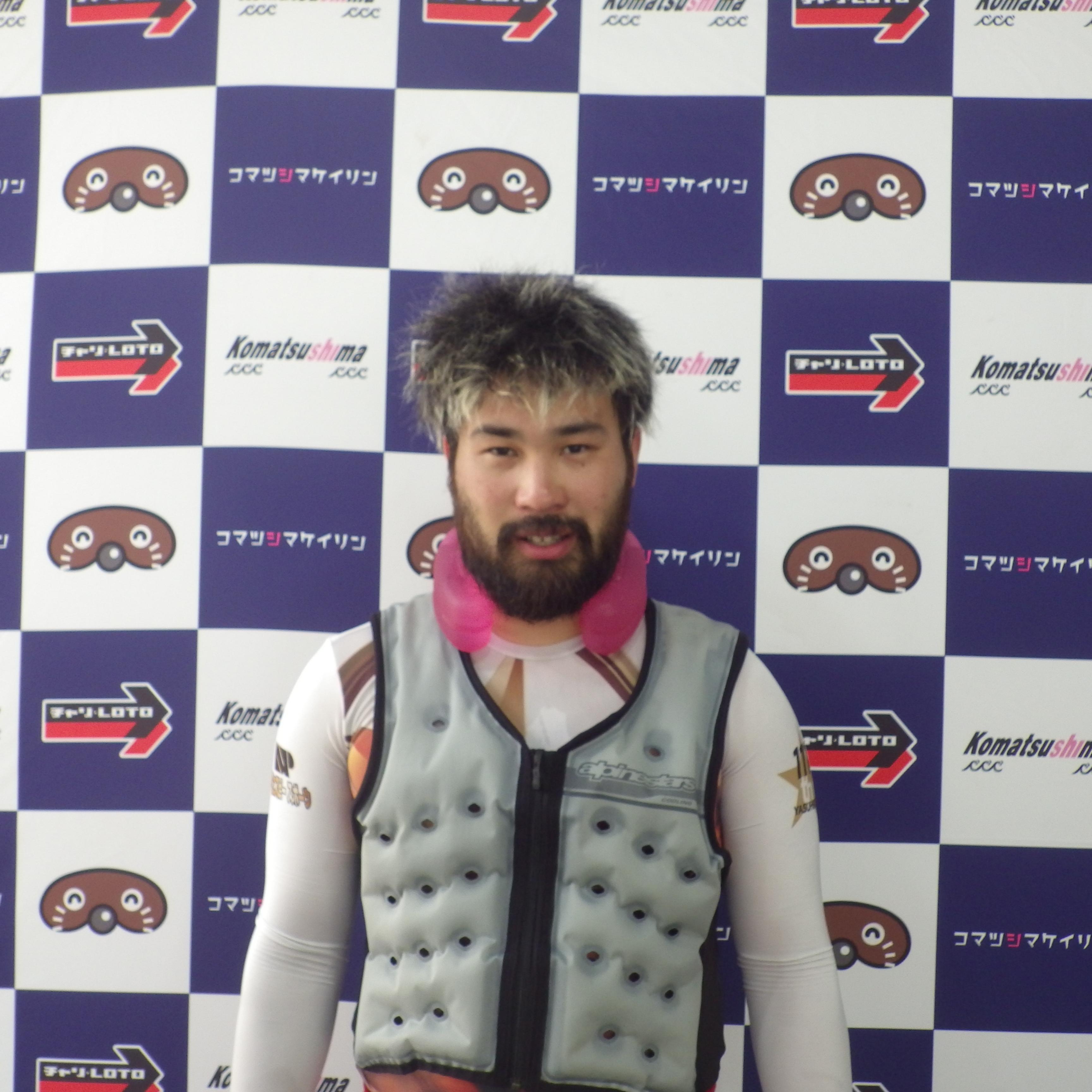 戦い終わって写真